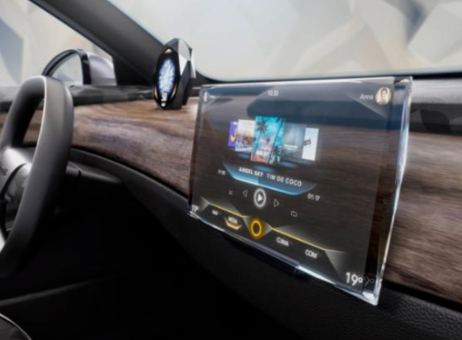 全球首款透明MicroLED中控屏发布，重新定义豪华车内饰